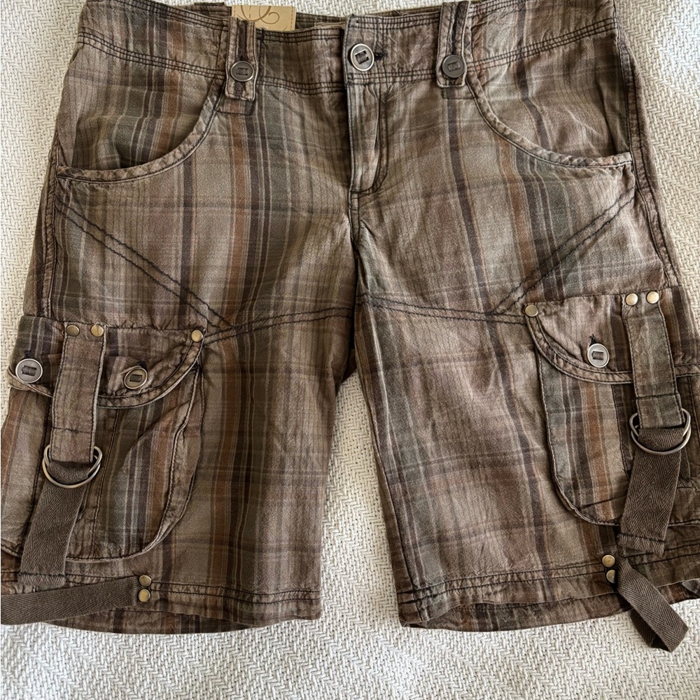 BKE Brown Cargo Shorts with Plaid Pattern